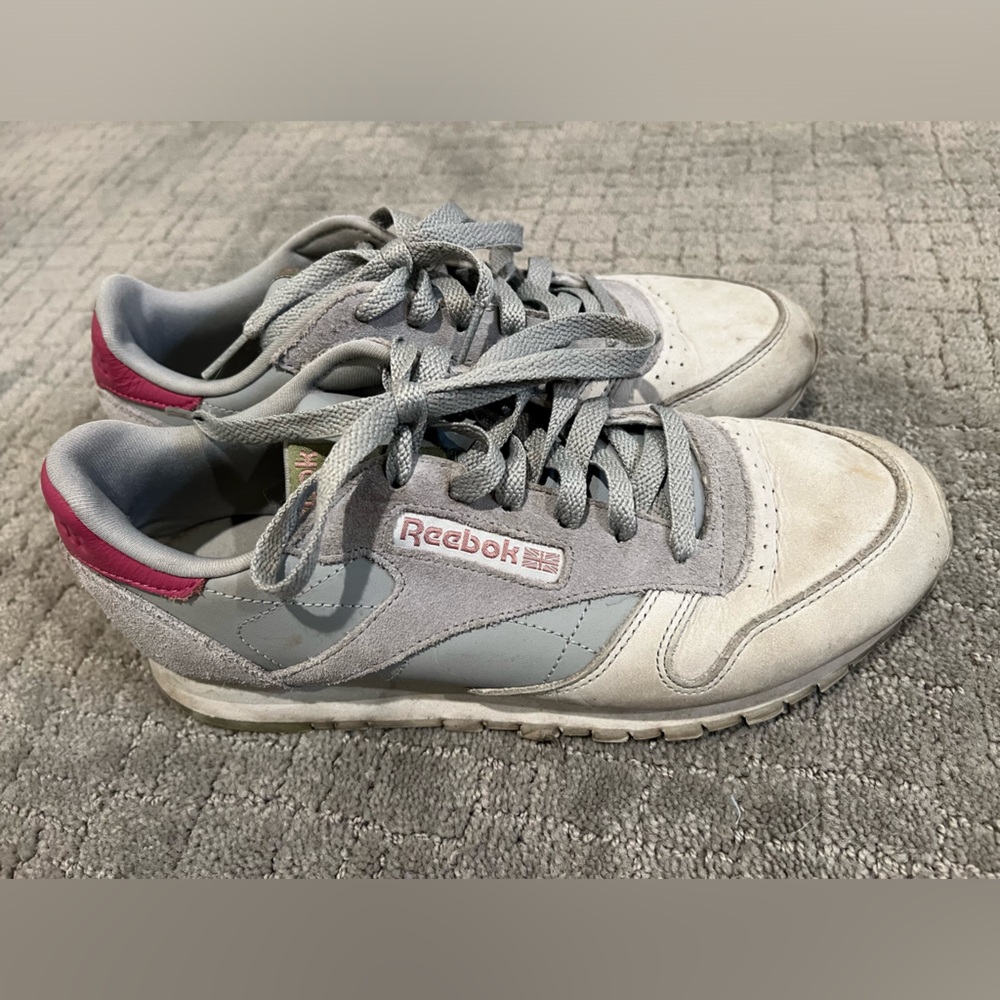 Reebok classic womens size 8 sneaker